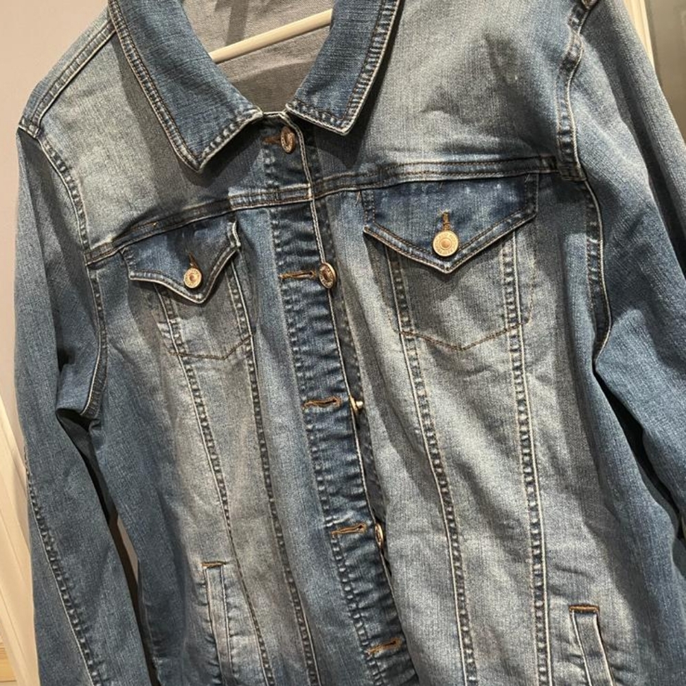 Nwot! Denim Button Down Collared Jacket - image 4